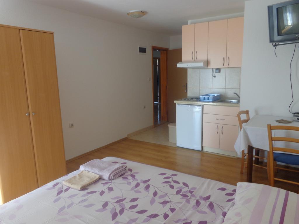 Guest House Ivana Tivat Rom bilde